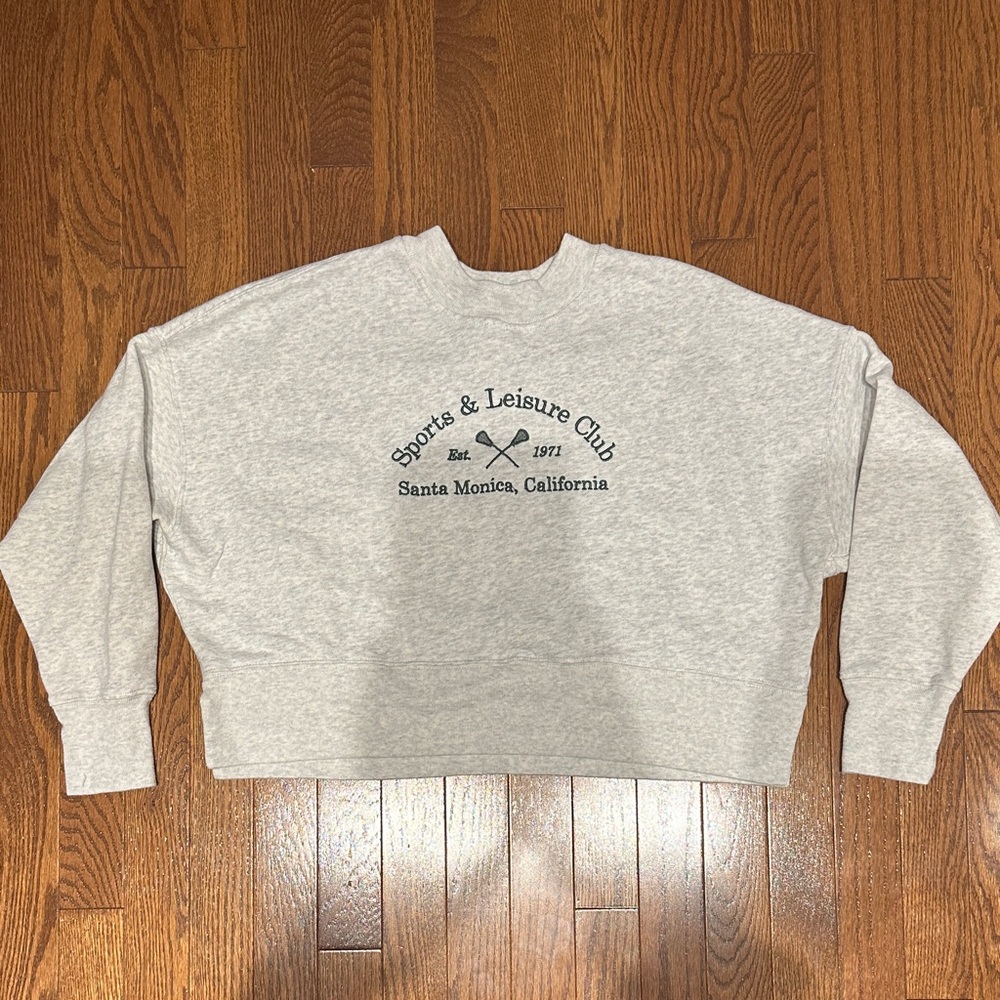 Abercrombie & Fitch Gray Soft Crewneck